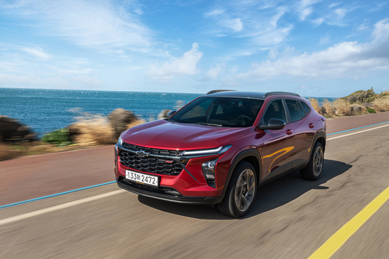 Chevy Trax Crossover on the road [GM KOREA]