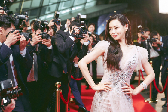 Actor Lee Ha-nee as Hwang Yeo-rae in ″Killing Romance″ [LOTTE ENTERTAINMENT]