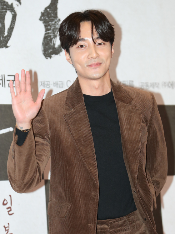 Roy Kim [NEWS1]