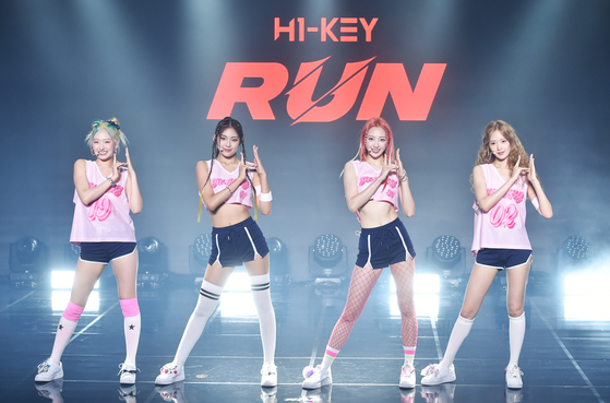 Girl group H1-KEY during a press event at Gangnam District, southern Seoul, on July 2022. The average height of H1-KEY is 171 centimeters. (5 feet, 7 inches). [YONHAP]