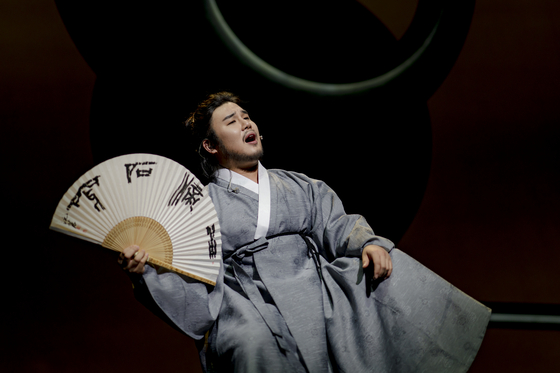 "Peerless Pansori I" presents “Sugungga” sung by company singers Kim Jun-soo and Yoo Tae-pyunyang. [NATIONAL CHANGGEUK COMPANY] 