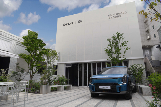 Kia EV Unplugged Ground exhibition center in Seongsu-dong, eastern Seoul, where visitors can test drive the EV9 and experience automotive software technologies. [KIA] 