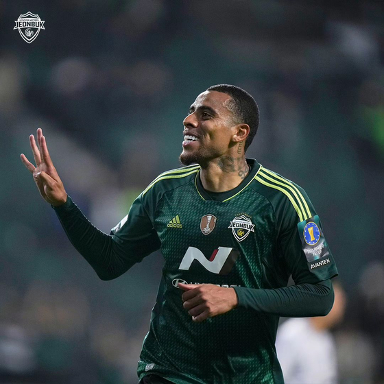 Jeonbuk Hyundai Motors' Gustavo Sousa celebrates scoring during an FA Cup match against Paju Citizen at Jeonju World Cup Stadium in Jeonju, North Jeolla, in a photo shared on Jeonbuk's official Facebook page on Wednesday. [SCREEN CAPTURE]