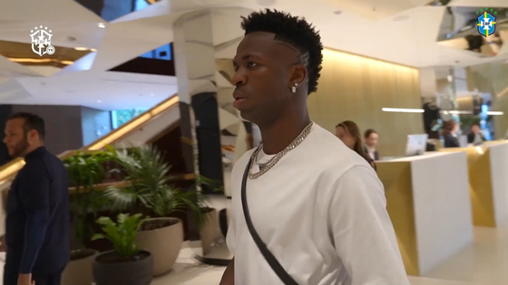 Vinicius Junior joins the Brazilian national team's training session ahead of friendlies with Guinea and Senegal. [ONE FOOTBALL]
