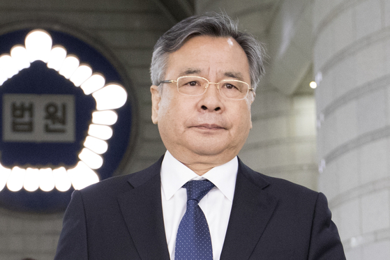 Former special prosecutor Park Young-soo. Park indicted President Park Geun-hye and confidant Choi Seo-won, more commonly known as Choi Soon-sil, after Park was impeached in 2017. [YONHAP]