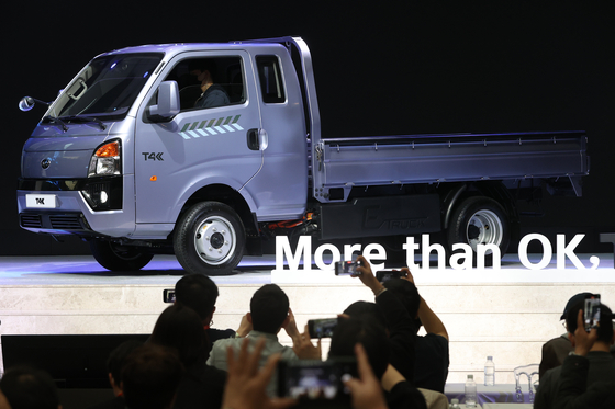 GS Global showcases BYD's electric truck T4K at an event hall in central Seoul in April. [YONHAP]