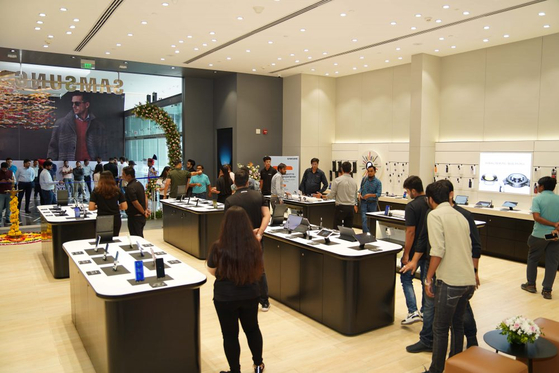 Samsung Electronics' experience store at Palladium Mall in Ahmedabad, Gujarat in India which opened in July. [SAMSUNG ELECTRONICS]
