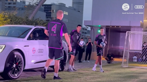 Bayern Munich players at a preseason event in Tokyo, Japan [ONE FOOTBALL]
