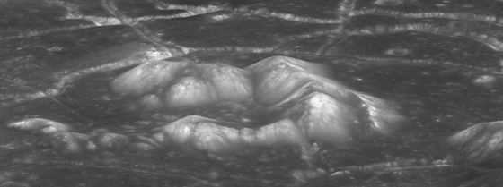 An image of the Humboldt crater located on the southeastern limb of the moon, taken on July 27 by the Danuri lunar orbiter's high-resolution camera. [MINISTRY OF SCIENCE AND ICT]