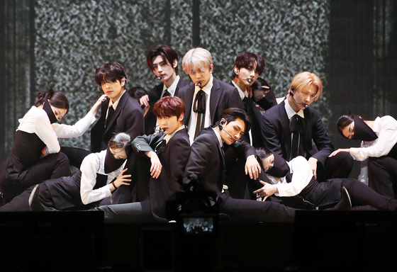 Boy band Enhypen, managed by Belift Lab, performing in a showcase on May 22 [NEWS1]