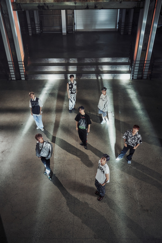 Boy band TAN [THINK ENTERTAINMENT]