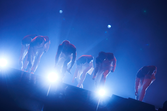 Boy band Infinite held its ″Comeback Again″ concert on Saturday and Sunday at the KSPO Dome, Songpa District, southern Seoul. It was the boy band's first concert in seven years [INFINITE COMPANY] 