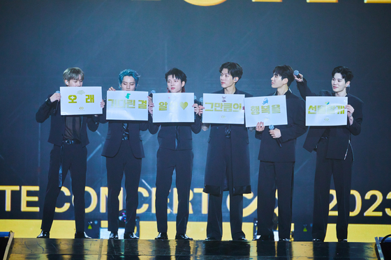 Boy band Infinite held its ″Comeback Again″ concert on Saturday and Sunday at the KSPO Dome, Songpa District, southern Seoul. It was the boy band's first concert in seven years [INFINITE COMPANY] 
