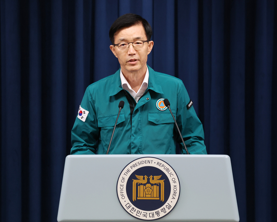 Bang Moon-kyu, minister of government policy coordination, speaks to reporters at the Yongsan presidential office in central Seoul after he was tapped by President Yoon Suk Yeol as the new industry minister Tuesday. [JOINT PRESS CORPS]