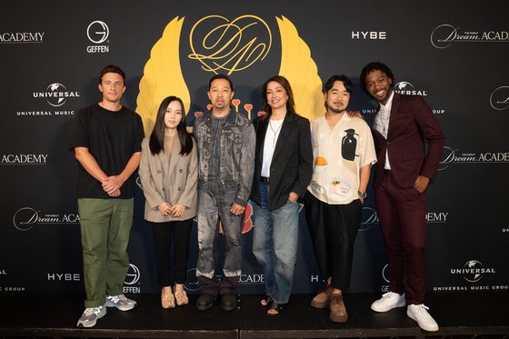 Executives at HYBE x Geffen Records (HxG) pose for photos prior to a press briefing held on Tuesday morning for “The Debut: Dream Academy,” a girl group debut project set to begin on Sept. 2. [HYBE]