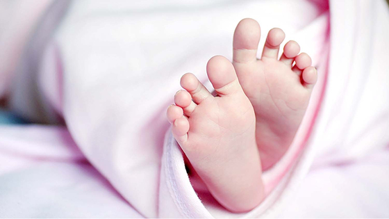 A newborn baby [PIXABAY]