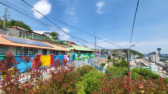 Mukho Starlight Village near Mukho Port of Donghae [YIM SEUNG-HYE] 