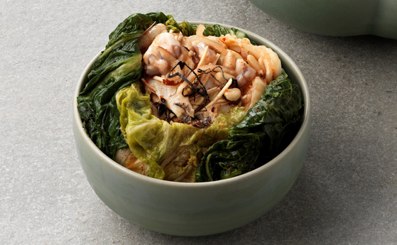 Iconic bo kimchi of the Goryeo Dynasty (918-1392) [ONJIUM] 