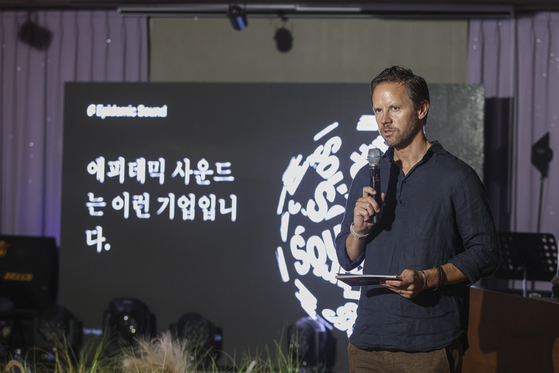 Tom Höglund, chief business development officer at Epidemic Sound, speaks during a press event held at a jazz bar in Seoul on Sept. 15. [EPIDEMIC SOUND]
