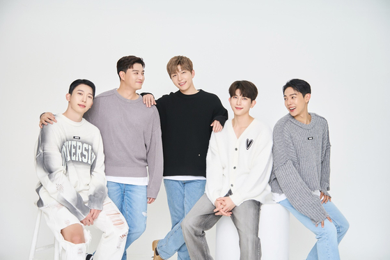 Boy band UKISS [TANGO MUSIC]