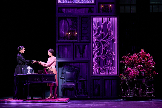 Actor Lisa as Mrs. Danvers, left, and Wendy as "I" in the ongoing production of the musical "Rebecca" at Blue Square in Yongsan District, central Seoul [EMK MUSICAL COMPANY]