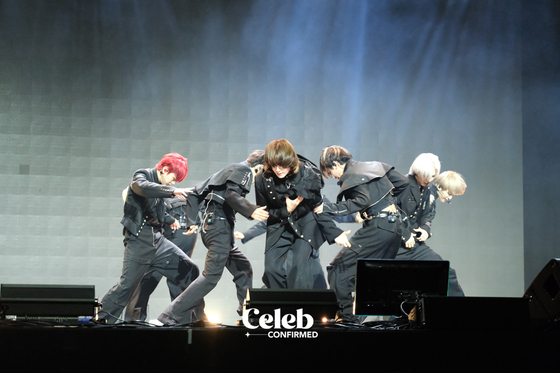Boy band EPEX gives a performance during a pres showcase held at the Blue Square music venue in central Seoul on Wednesday before dropping its fifth EP "Prelude of Anxiety Chapter 2. 'Can We Surrender?'" [CHO YONG-JUN]