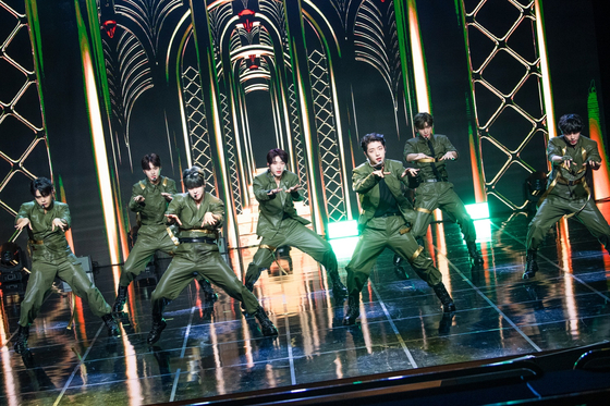 Boy band Kingdom performs "Coup D'etat" from its new album “History Of Kingdom: Part VII. Jahan" at southern Seoul's Ilchi Art Hall on Wednesday. [GF ENTERTAINMENT]