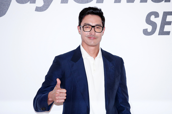 Actor Daniel Henney poses for a photo at an event at IFC Mall in Yeouido, western Seoul, on Sept. 22. [NEWS1]