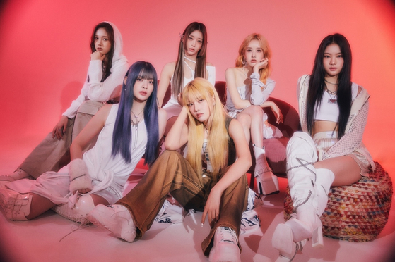STAYC will drop its third Japanese single “LIT” on Dec. 6. [HIGH UP ENTERTAINMENT]