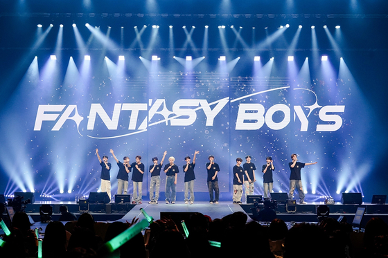 Boy band Fantasy Boys [POCKETDOL STUDIO]