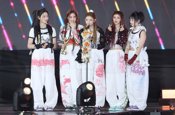 Girl group NewJeans attends the 37th Golden Disc Awards held in Bangkok last year. [GOLDEN DISC AWARDS ORGANIZING COMMITTEE]