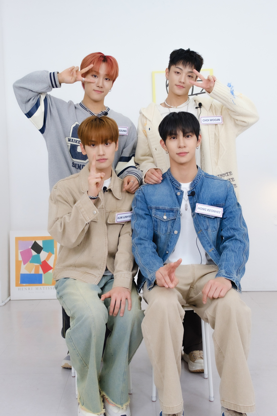 TIOT sat down with the Korea JoongAng Daily and Celeb Confirmed to talk about the band and answer questions from fans around the world. [CHO YONG-JUN]