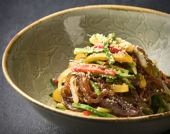 Bell pepper japchae (stir-fried glass noodles) by Onjium's Cho Eun-hee and Park Seong-bae [KOREAN FOOD PROMOTION INSTITUTE]