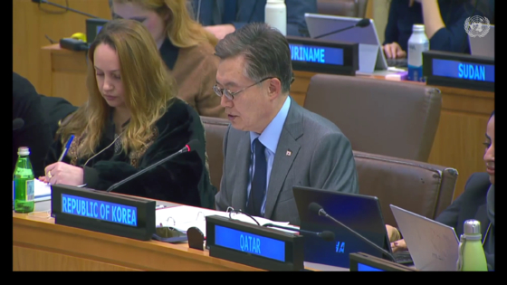 South Korean Ambassador to the United Nations Hwang Joon-kook speaks during the Third Committee's meeting at the UN headquarters in New York on Wednesday. The committee passed by consensus a resolution condemning North Korea's human rights violations, which was the 19th time in a row such a resolution was passed by the committee. [SCREEN CAPTURE OF UN WEB TV]