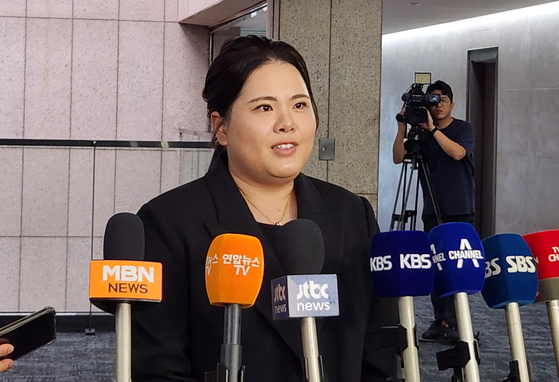Park In-bee speaks to reporters ahead of the Korean Sport & Olympic Committee's decision on their recommendation for Korea's candidate to the IOC Athletes' Commission in Seoul in August. [NEWS1]