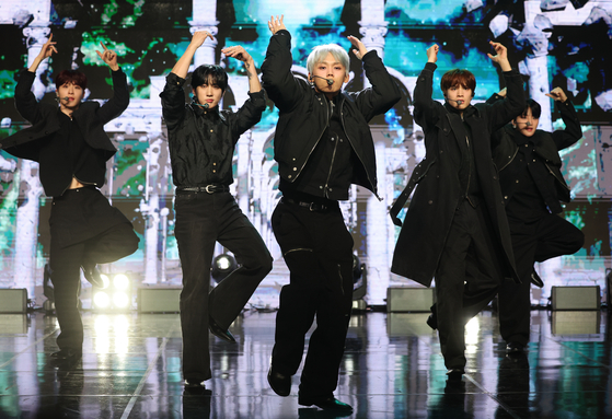 Boy band One Pact performs its debut lead track ″Must Be Nice″ during a press showcase held Thursday in southern Seoul ahead of the band's debut. [NEWS1]