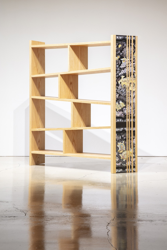 “Unordinary series - S” by Han Jung-hyun [CHAIRS ON THE HILL]