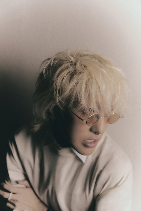Singer Zion.T [THE BLACK LABEL]