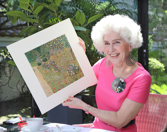Susanne Angerholzer, art curator and spouse of Austrian ambassador to Korea, speaks with the Korea JoongAng Daily at the diplomatic residence of Austria in Seoul recently. [PARK SANG-MOON]
