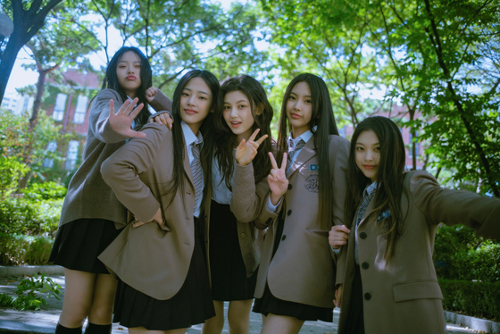 Girl group NewJeans nominated for "Ditto" [ADOR]