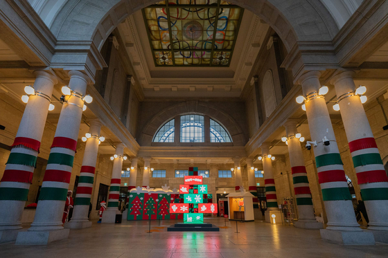 A Christmas market is being held at Culture Station Seoul 284 in Jung District, central Seoul, through Sunday. [KOREA CRAFT AND DESIGN FOUNDATION]