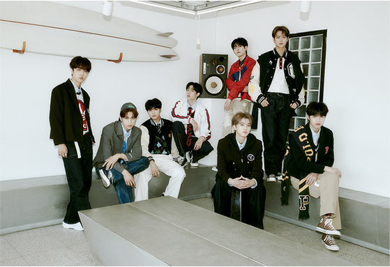 Boy band LUN8 [FANTAGIO]
