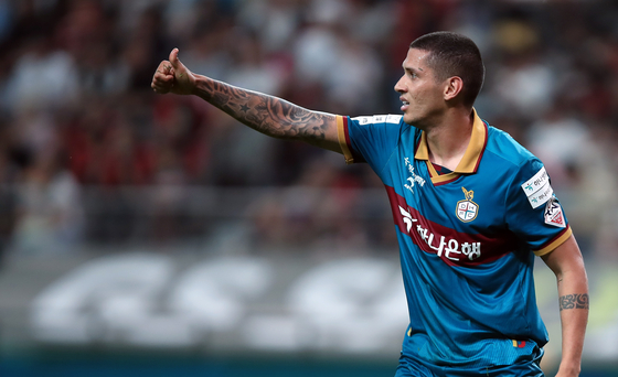 Then-Daejeon Hana Citizen forward Tiago Orobo in action during a K League match against FC Seoul at Seoul World Cup Stadium in western Seoul on July 1. [NEWS1]