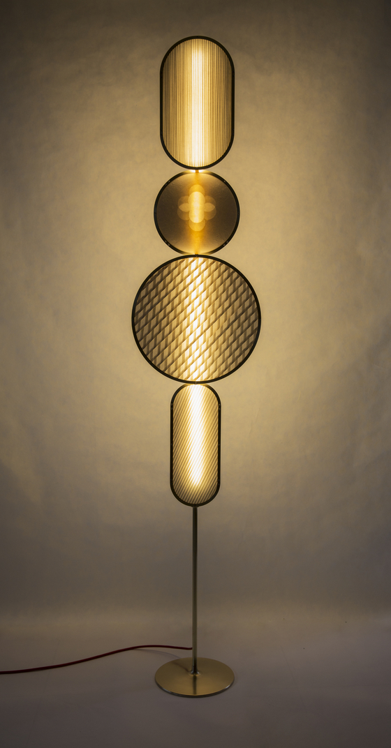 ″LF04″ (2020) by Kwon Jung-mo, part of his ″Layers Floor Lamp″ series [KWON JUNG-MO]