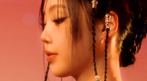 Soojin, former member of (G)I-DLE, announced her solo debut and is scheduled to release her album ″Agassy″ on Nov. 8. [BRD COMMUNICATIONS]