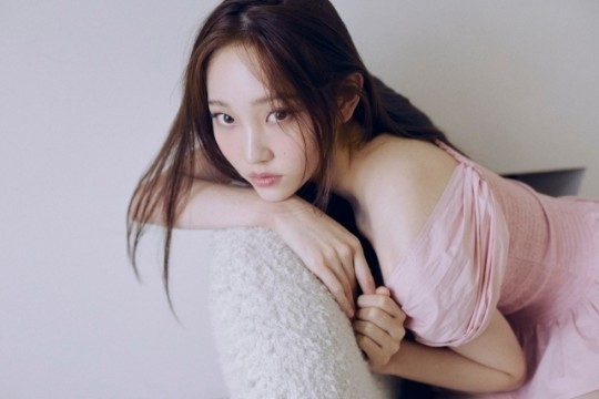 Youngseo was a winning contestant of ″R U NEXT,″ aired from June 30 to Sept. 1 in 2023. She was scheduled to debut with the girl group I'LL-IT but has left its agency. [BELIFT LAB]