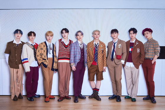 TO1 poses for a photo during an interview for its latest EP ″UP2U″ at the boy band's agency Wakeone’s office in Mapo District, western Seoul, on Nov. 17. [WAKEONE]