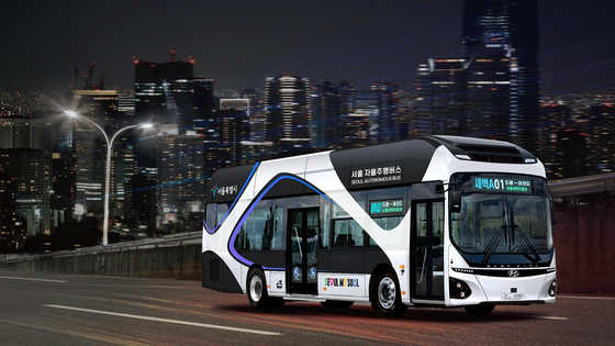 A rendered image of a self-driving public bus that will travel in Seoul at dawn later this year, provided by the Seoul Metropolitan Government on Sunday. [SEOUL METROPOLITAN GOVERNMENT]