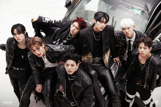 Boy band EVVNE will return with its second EP ″Un: SEEN″ on Monday [JELLYFISH ENTERTAINMENT]