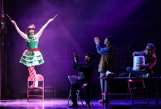 Musical ″Rent″ is currently being staged at the Coex Shinhan Card Artium in southern Seoul. Actor Kim Ho-young, who is playing Angel, said this production will be his last time playing the character. [YONHAP] 